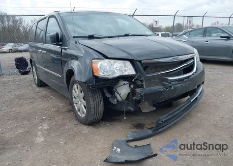 2014 Chrysler Town & Country Touring from USA, damaged, VIN 2C4RC1BG2ER413789